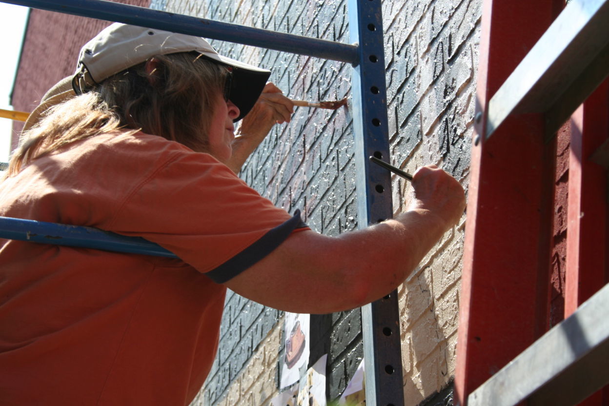 MURALISTS RETURN TO BD (copy)